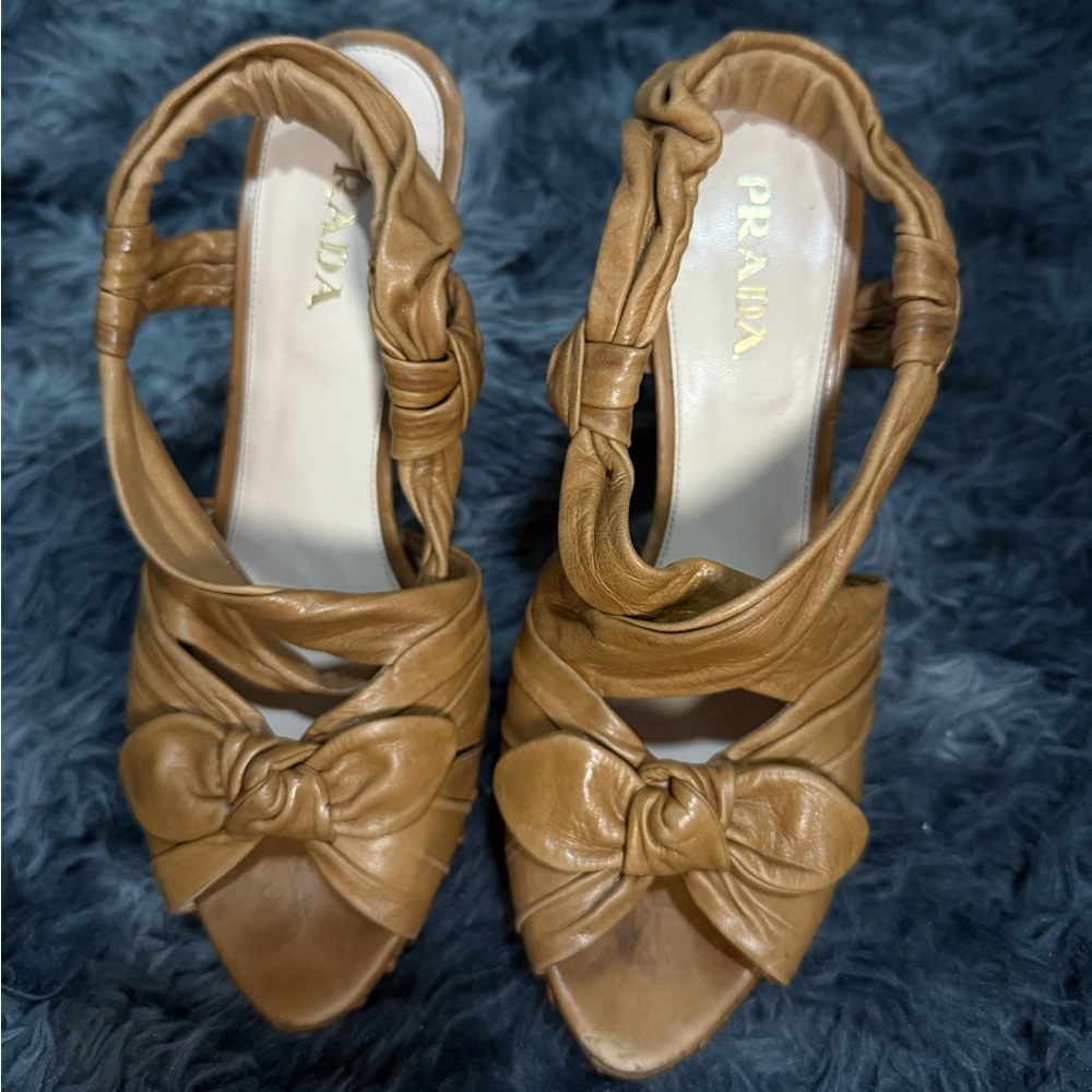 PRADA Tan Leather sling back with bow EU39- EUC